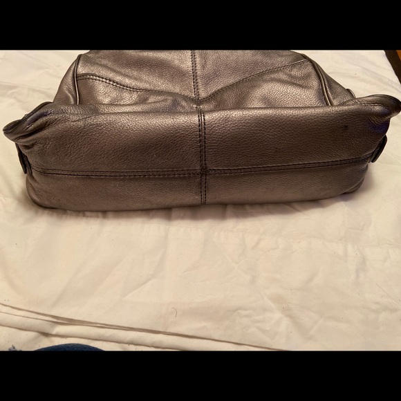 michael kors handbag B-1006 - Picture 2 of 6